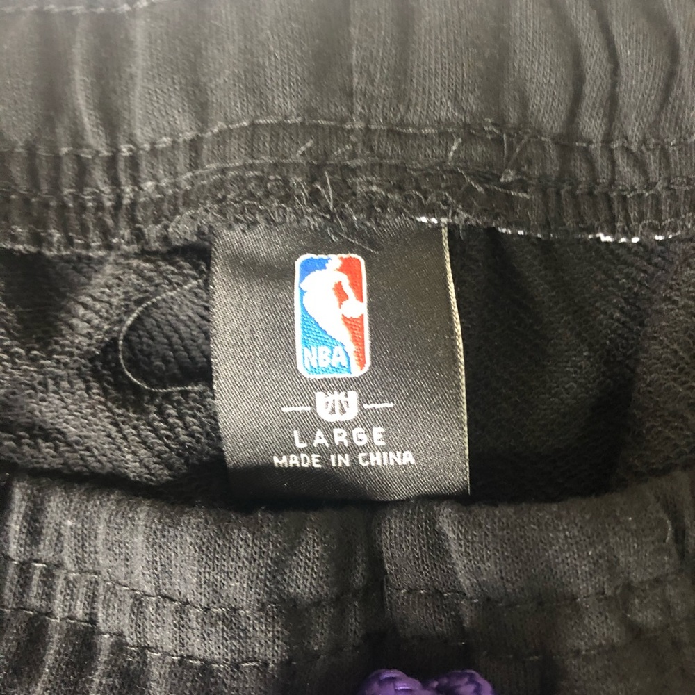 NBA Los Angeles Lakers Shorts Black/Yellow Large - Picture 6 of 6